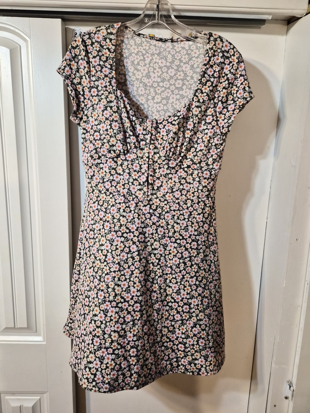 Floral Scoop Neck Midi Dress in Green and Pink